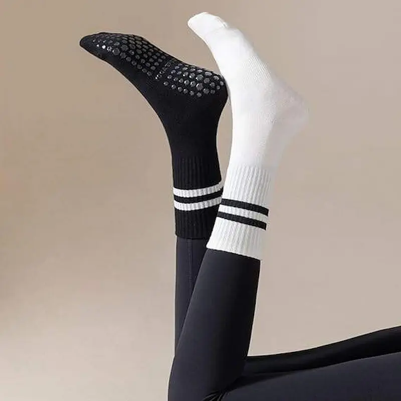 Hedaf4629537640e98687cbc1dd68a375M Women Cotton Anti-Slip Yoga Socks Silicone Grip Custom Logo